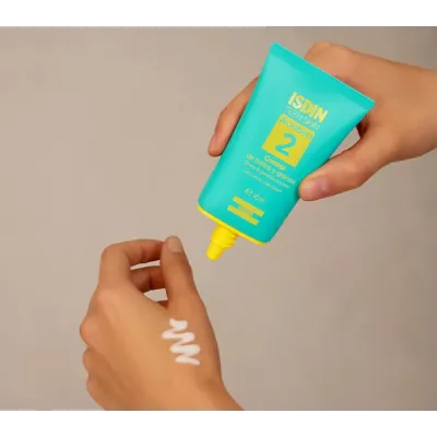 ISDIN ACNIBEN GEL CREME CONTROLE BRILLANCE ET BOUTONS 40ML